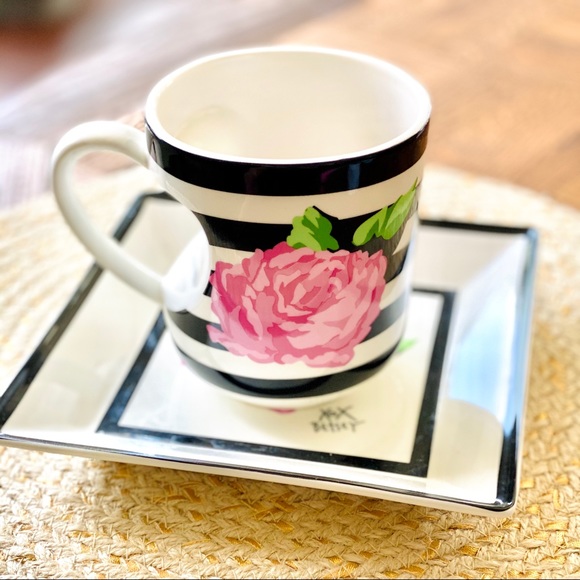 Betsey Johnson mug and saucer - Picture 4 of 11
